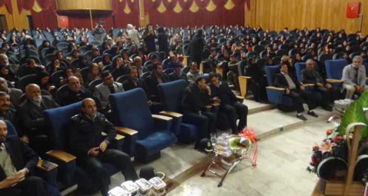 جشن انقلاب در شهرستان صحنه با حضور حسن سلیمانی برگزار شد