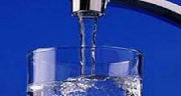 	قطعی آب هرسین ناشی از تعویض قطعات در یکی از مسیرها بوده است/ آب مجدد وصل شد 