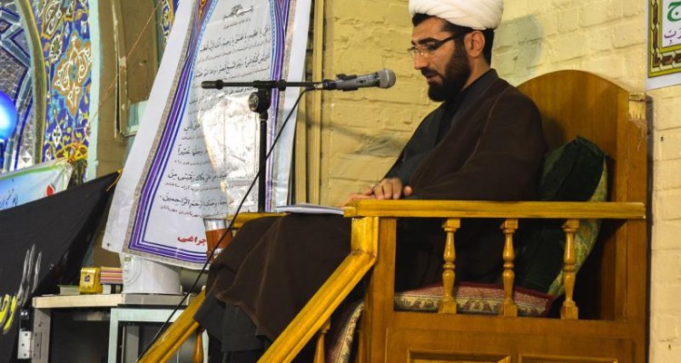هدف اصلی دشمنان اسلام نابودی اصل اسلام است 