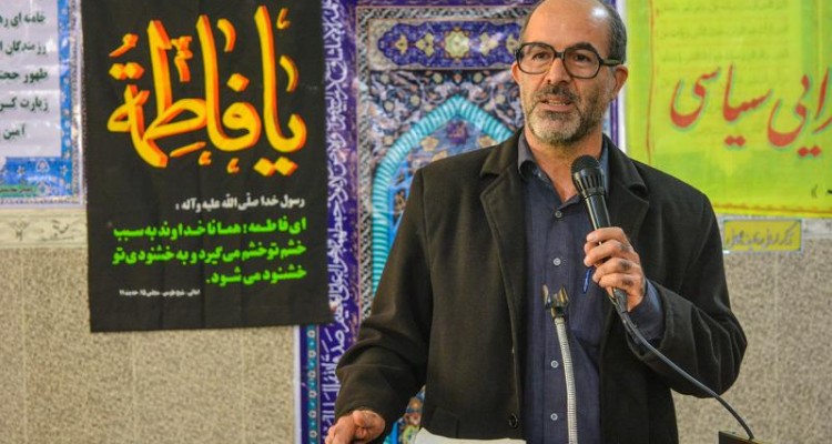 اگر تفکر کنیم عقل حکم می کند که نباید وابستگی به غرب داشته باشیم