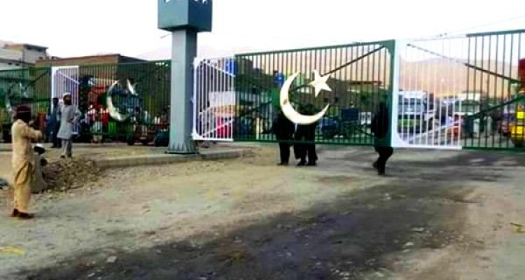 پروازهای ویژه برای اتباع افغانستانی گرفتار در پشت مرزهای پاکستان