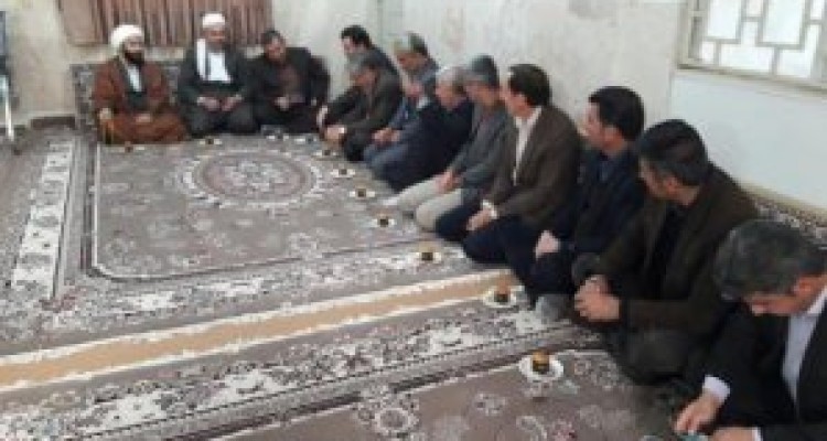  کارکنان کمیته امداد قصرشیرین با امام جمعه شهرستان دیدار کردند 