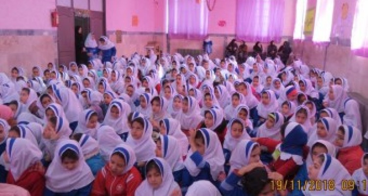  گفتمان دینی دانش آموزی با موضوع اقتصاد مقاومتی در صحنه انجام شد