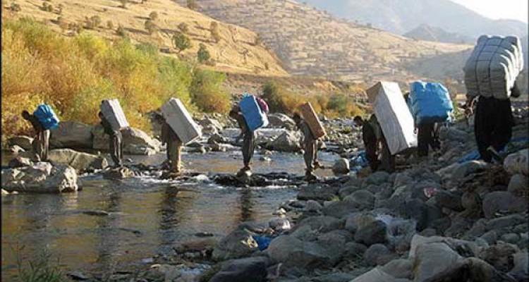 کولبران بیمه تأمین اجتماعی می‌شوند