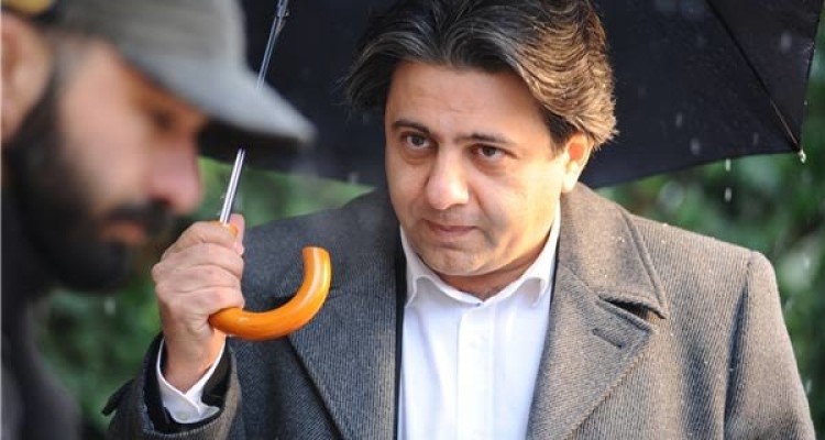 افشین یداللهی شاعر و ترانه‌سرا درگذشت