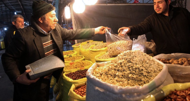 زیاده روی در خوردن آجیل شور با افزایش فشارخون همراه است