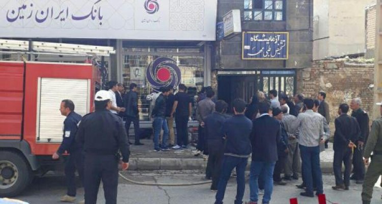 آزمایشگاه تشخیص طبی "مهر" شهر صحنه دچار حریق شد + تصویر