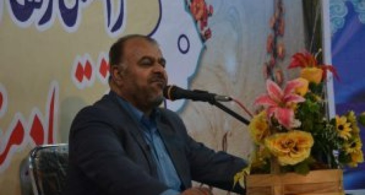 	بیشترین رشد صنعت نفت در روزهای تحریم بود/ دولت کشور را تعطیل کرد که جلوی تورم را بگیرد که باز هم نتوانست 