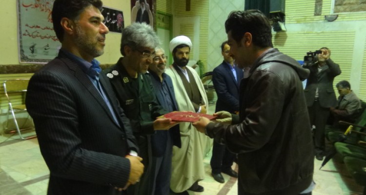 شهرستان صحنه میزبان کارگاه شعر انقلاب شد