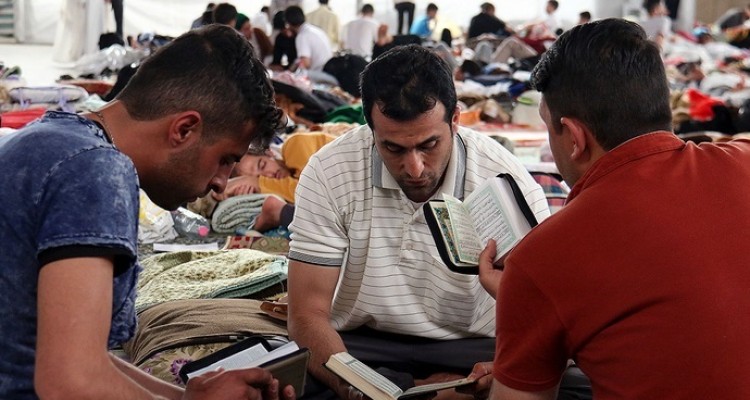 حضور 60 درصدی جوانان شهر صحنه در مراسم معنوی اعتکاف
