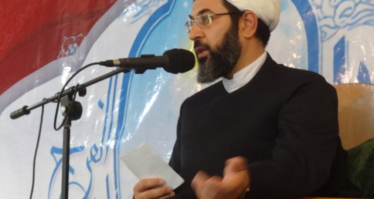 افراد مراقب باشند تا سیاست بازی آنها را از راه دین خارج نکند 