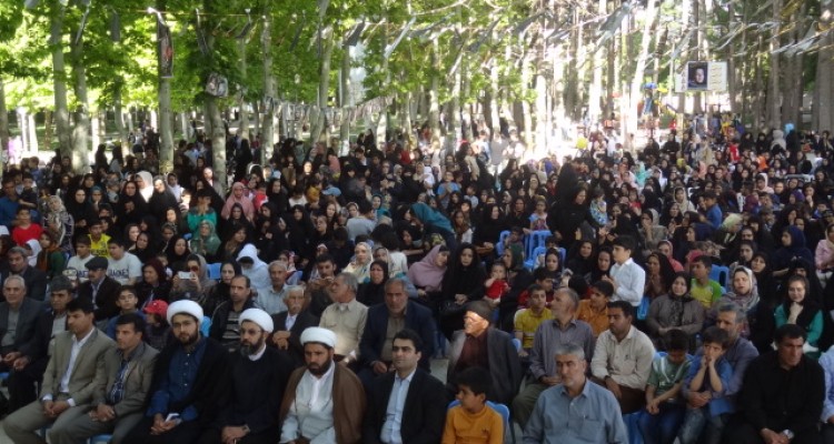  جشن نیمه شعبان در پارک معلم شهر صحنه برگزار شد