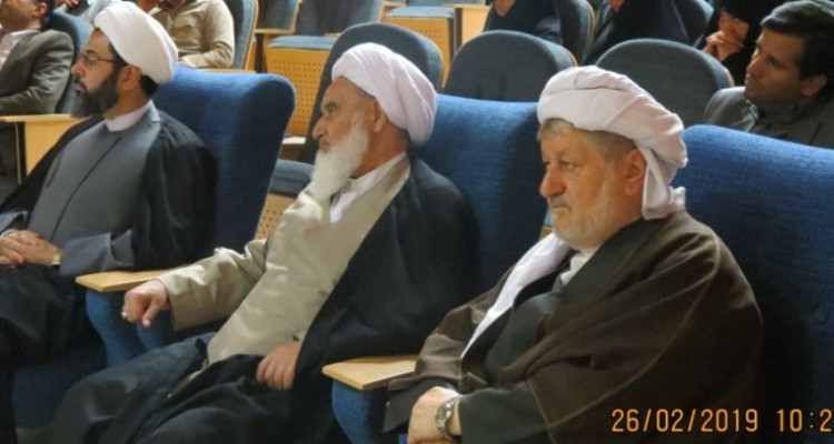 همایش استانی تکفیری‌گری و راهکارهای مقابله با آن در شهرستان صحنه برگزار شد