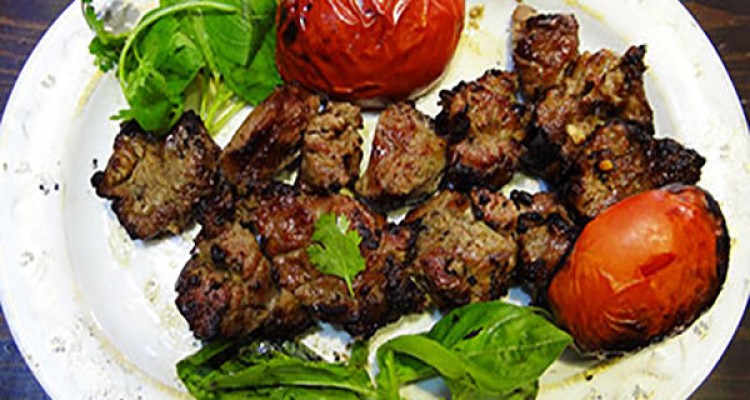 گذاشتن کره در بشقاب چلوکباب برای سلامتی مضر است