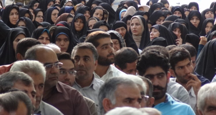 یادواره آبرو محله شهید رضا قلی خزایی در صحنه برگزار شد