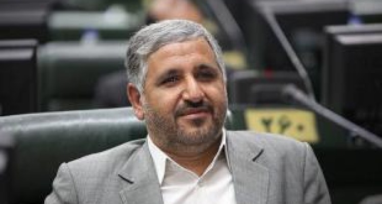 انجام تمهیدات لازم برای تردد زائران اربعین از مرزخسروی/ مردم کرمانشاه خاک قدوم زوار عتبات عالیات را توتیای چشم می کنند 
