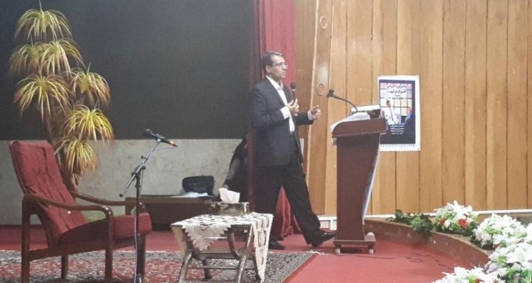 شهرستان صحنه میزبان همایش پیشگیری از خودکشی شد