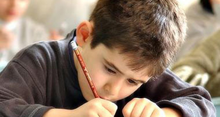 این روزها والدین می پرسند/مدرسه دولتی بهتر است یا غیر انتفاعی؟
