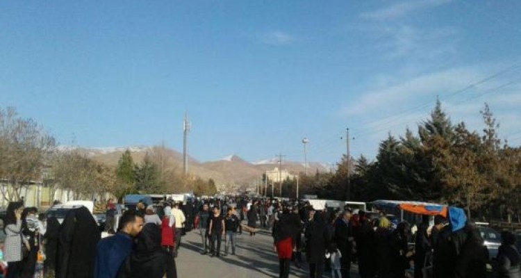یکی از مطالبات مردمی شهر صحنه ادامه روند برگزاری دوشنبه بازار است / اجرای یک تیر و دو نشان 