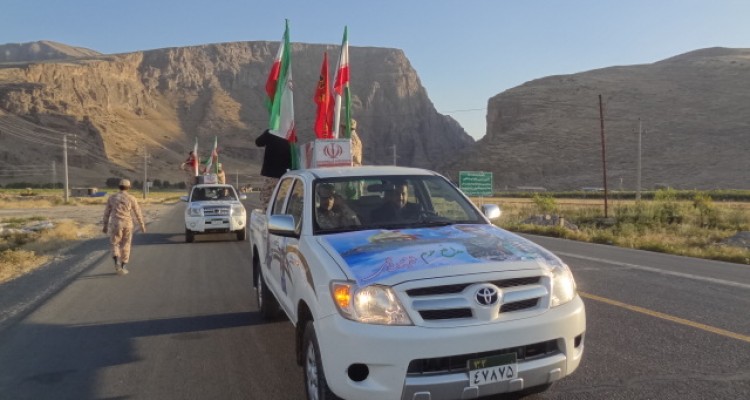 مراسم استقبال از دو پیکر شهید گمنام دوران دفاع مقدس در بخش دینور انجام شد