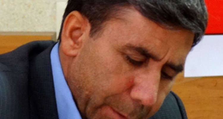 پیام تقدیر بخشدار دینور از حضور پر شور مردم در مراسم خاکسپاری دو شهید گمنام 