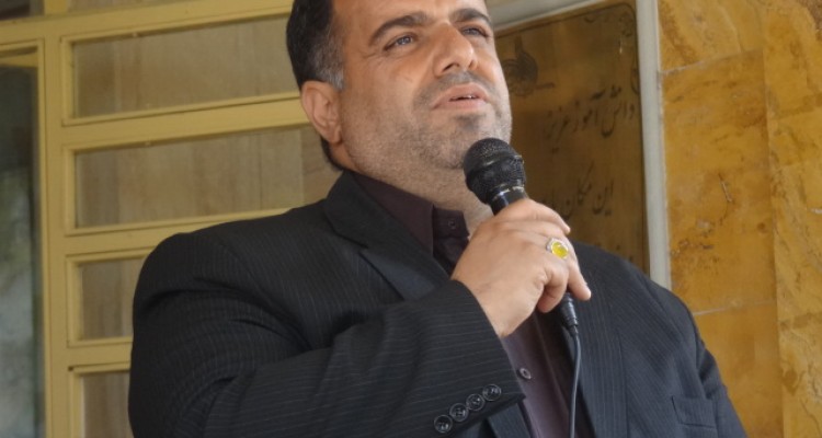 آینده کشور  به دست جوانان ساخته می شود