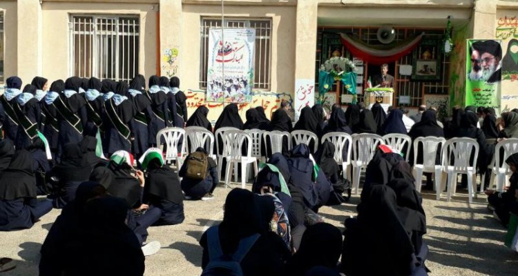 مراسم بازگشایی مدارس وگرامیداشت هفته دفاع مقدس در بخش دینور برگزار شد