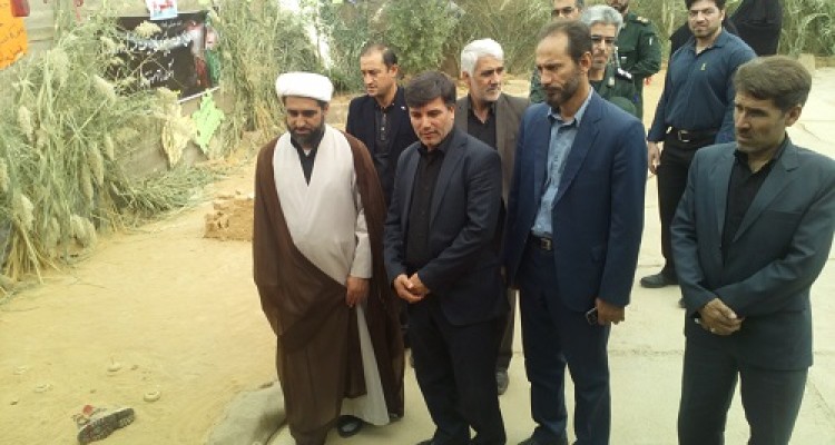 نمایشگاه بصیرت حسینی در حوزه مقاومت بسیج فاطمه الزهرا س ناحیه صحنه افتتاح شد