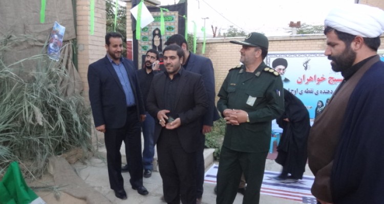 فرماندهی ناحیه مقاومت صحنه از نمایشگاه بصیرتی این شهرستان بازدید کرد