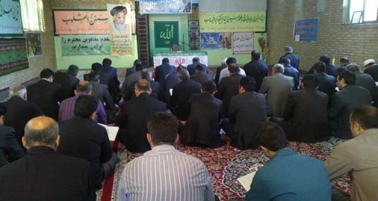 مراسم پرفیض زیارت عاشورا در نمازخانه اداره آموزش و پرورش شهرستان صحنه برگزار شد+تصویر