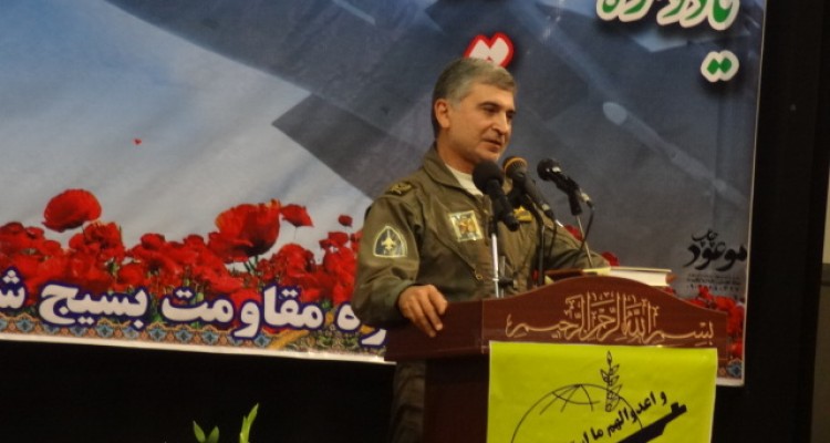 فراموشی همکاری برخی کشور ها با صدام در دوران دفاع مقدس احمقانه است 