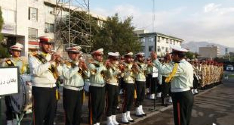 برگزاری صبحگاه مشترک نیروهای مسلح استان در هفته نیروی انتظامی