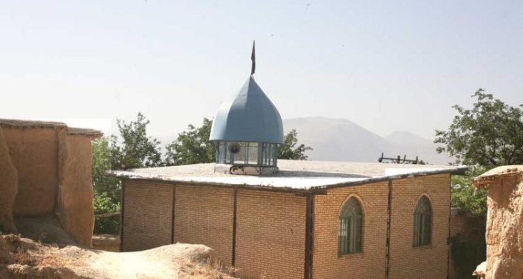 آستان مقدس امامزاده ابراهیم (علیه السلام)  دینور کجاست 