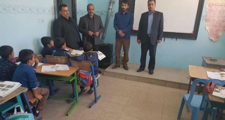 دانش آموزان سرمایه ها و گنج های کشور هستند