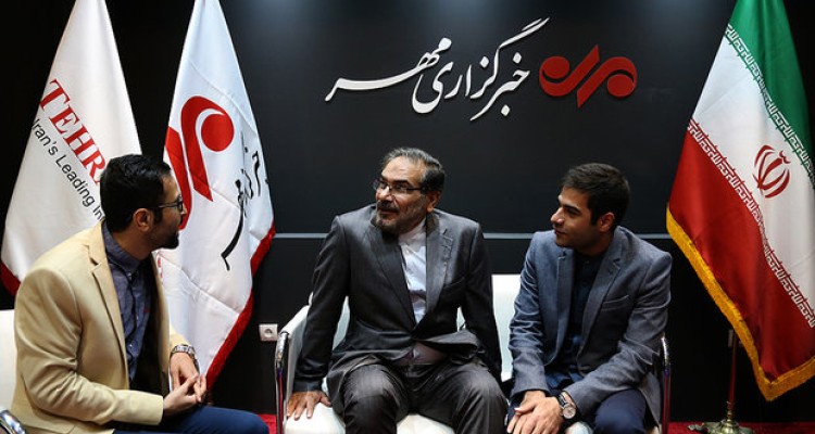 شمخانی از غرفه خبرگزاری مهر بازدید کرد