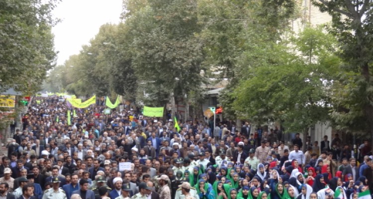 راهپیمایی یوم الله 13 آبان در شهرستان صحنه برگزار شد