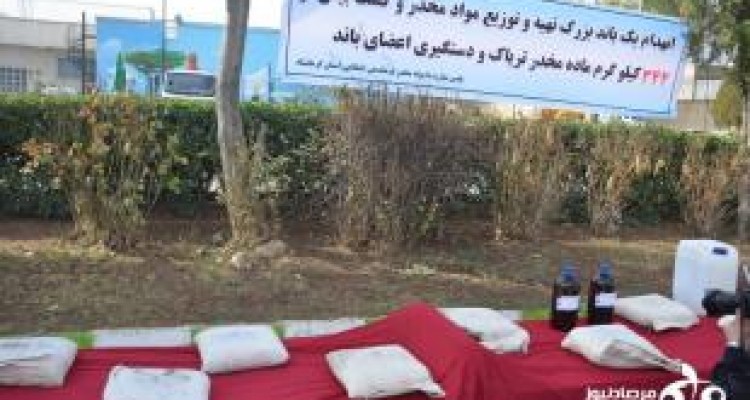کشف 344 کیلوگرم تریاک در داخل تیغه بیل مکانیکی+ فیلم و عکس 