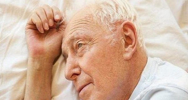 اختلال در خواب با افزایش ریسک آلزایمر همراه است