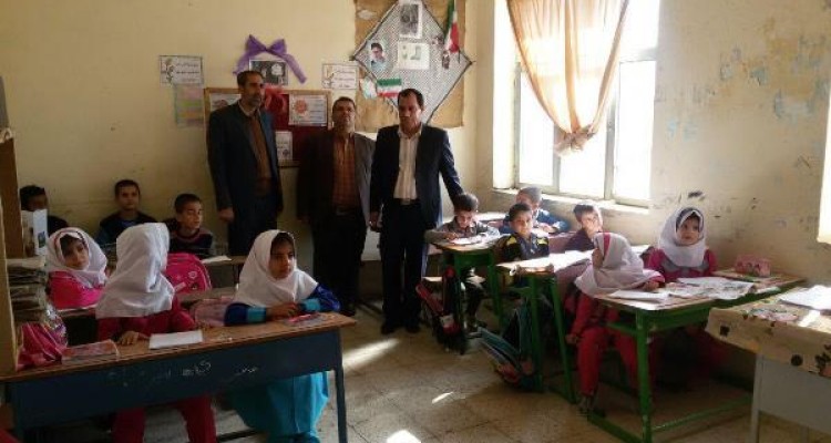 بازدید ازمدارس روستایی مجتمع آیت الله نجومی صحنه انجام شد