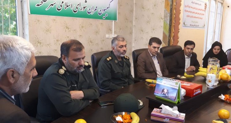 جمعی از پایوران ناحیه مقاومت بسیج سپاه صحنه در شورای اسلامی شهر حضور یافتند