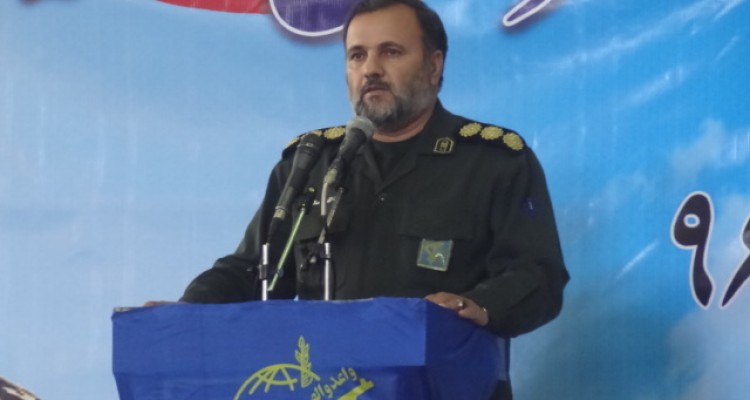 بسیج خار چشم دشمنان است 