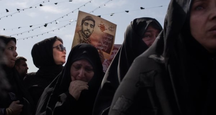 سیاست‎های آمریکا و عربستان نتیجه‌ای جز اتحاد مردم ایران ندارد