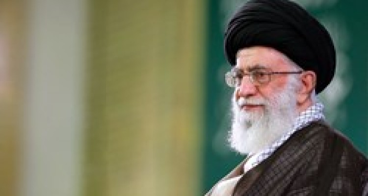 جمهوری اسلامی باید زکات را در سرلوحه برنامه‌های خود گذارد