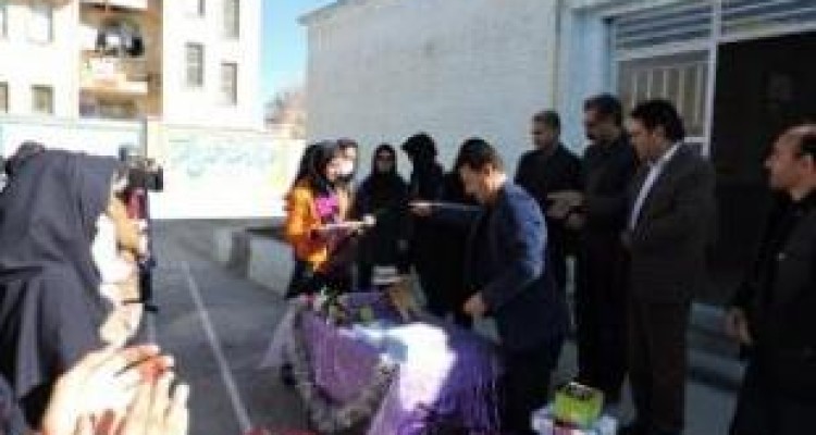 تقدیر از برگزیدگان مسابقه تصویرگری شهدای مدافع حرم در بخش حمیل + تصاویر 