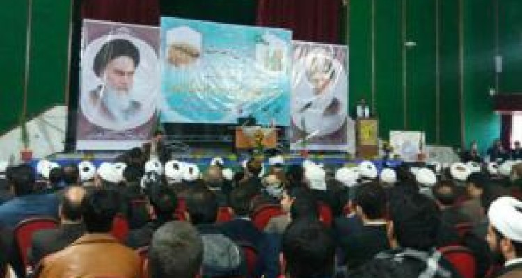 سفر رهبری به نقاط زلزله‌زده نور و رحمت بود/«وحدت»اصل جهان اسلام 