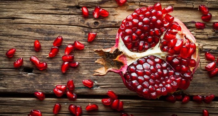 انار و ۱۰ رسپی برای روزهای پاییزی