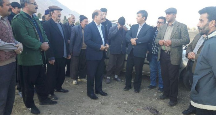 جمعی از مسئولین شهرستان صحنه از روستاهای دولت آباد ،هاشم آباد و پاقلعه بازدید کردند