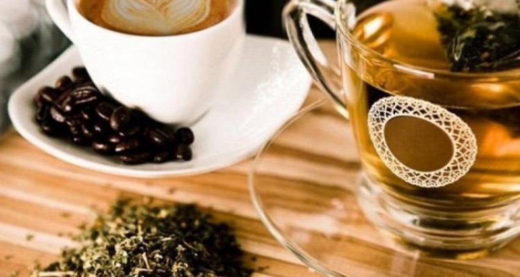 چای تازه و طبیعی بهتر است یا قهوه؟