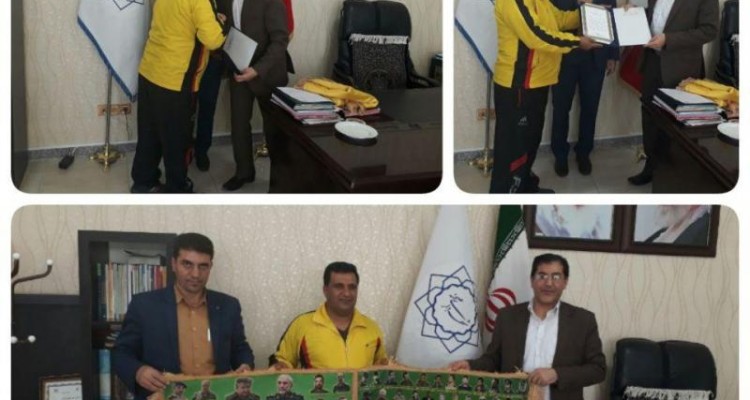 تقدیر از دوچرخه سواری که برای زنده نگه داشتن یاد و خاطره شهدا و فرهنگ شهادت رکاب میزند