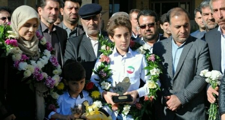 عنوان نخست مسابقات جهانی کودکان هوشمند خلاق دانش آموز صحنه ای رسید